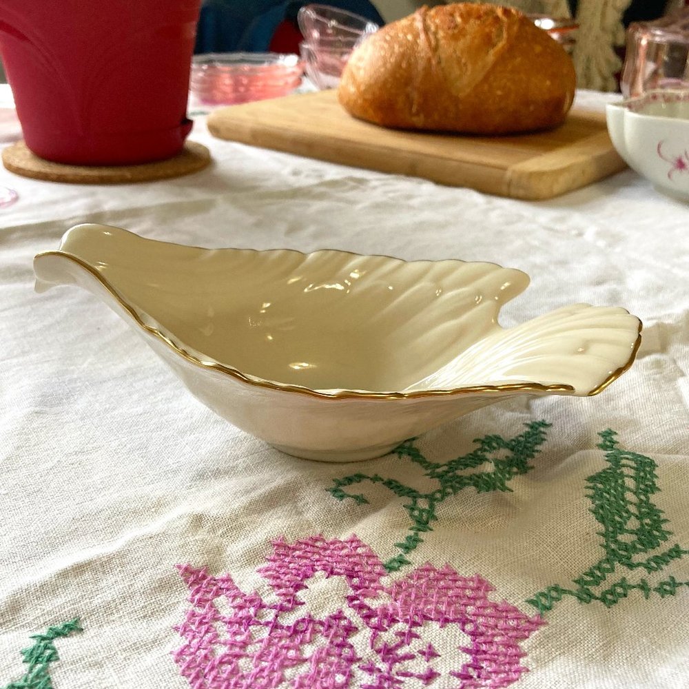 Lenox Dove Dish/Spoon Rest